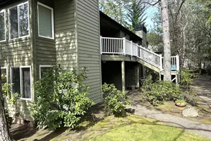 5059 Foothills Dr, Lake Oswego, OR 97034 - Photo 1