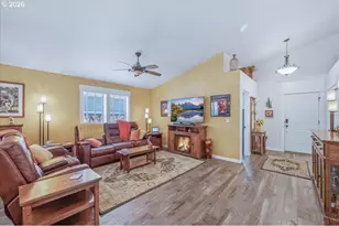 20847 Yukon St, Aurora, OR 97002 - Photo 11