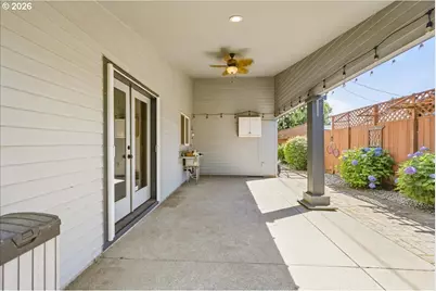 20847 Yukon St, Aurora, OR 97002 - Photo 35