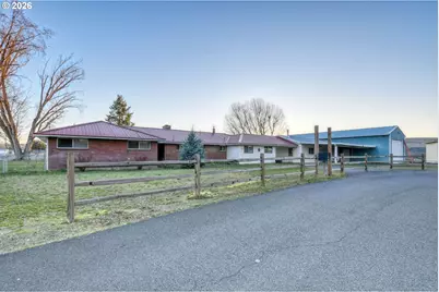 71642 SW Park Ln, Pendleton, OR 97801 - Photo 1