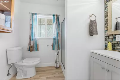 2222 Ash St, North Bend, OR 97459 - Photo 15