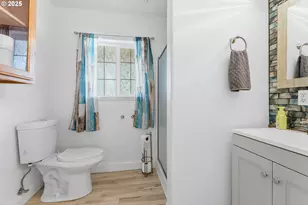 2222 Ash St, North Bend, OR 97459 - Photo 15