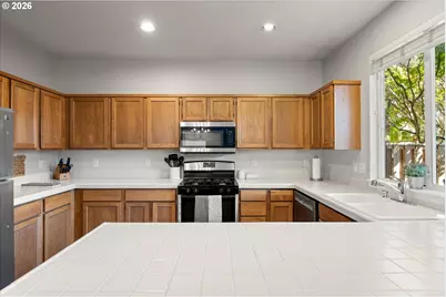 8310 SW Norfolk Ln, Portland, OR 97224 - Photo 13