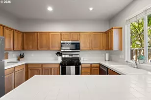8310 SW Norfolk Ln, Portland, OR 97224 - Photo 13