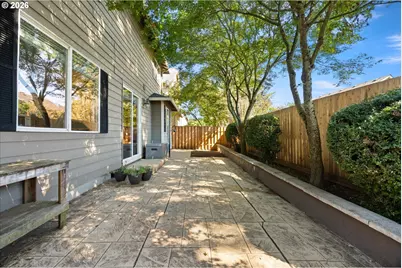8310 SW Norfolk Ln, Portland, OR 97224 - Photo 37