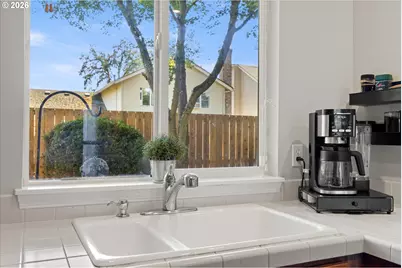 8310 SW Norfolk Ln, Portland, OR 97224 - Photo 19