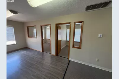 255 SW 1st Ave, Canby, OR 97013 - Photo 3