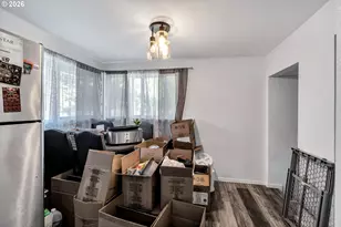 2824 SE 111th Ave, Portland, OR 97266 - Photo 11