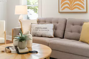 1005 SE Tenino St, Portland, OR 97202 - Photo 9