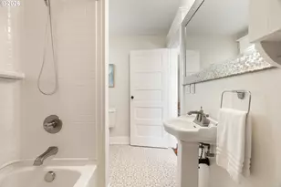 1005 SE Tenino St, Portland, OR 97202 - Photo 27