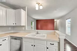 11615 Bunting Ln, Aurora, OR 97002 - Photo 17