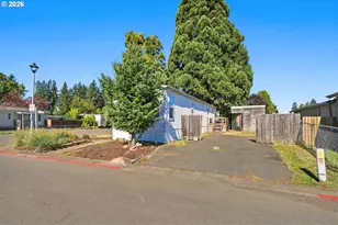 11615 Bunting Ln, Aurora, OR 97002 - Photo 35