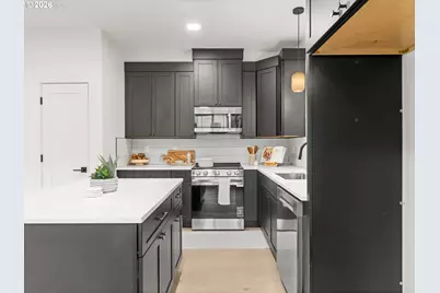 11075 SW 61st Ave, Portland, OR 97219 - Photo 5