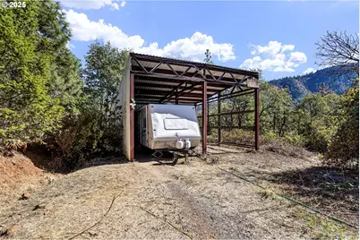 4980 Foothill Blvd, Grants Pass, OR 97526 - Photo 29