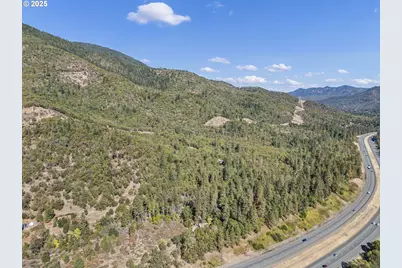 4980 Foothill Blvd, Grants Pass, OR 97526 - Photo 19