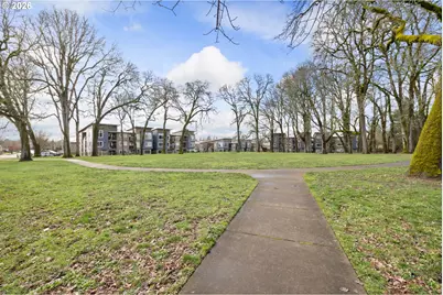 713 N Oak Hollow Dr, Newberg, OR 97132 - Photo 35