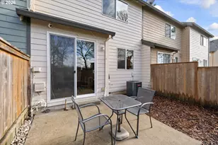 713 N Oak Hollow Dr, Newberg, OR 97132 - Photo 37