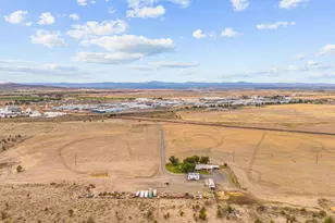 1201 N Hwy 26, Madras, OR 97741 - Photo 39