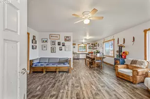 1201 N Hwy 26, Madras, OR 97741 - Photo 13