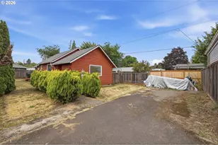 355 N Grove Ct, Eugene, OR 97404 - Photo 3