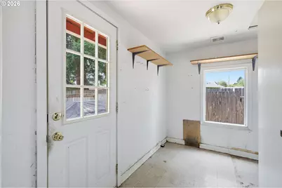 355 N Grove Ct, Eugene, OR 97404 - Photo 19