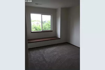 2013 NW Bella Vista Dr, Gresham, OR 97030 - Photo 15