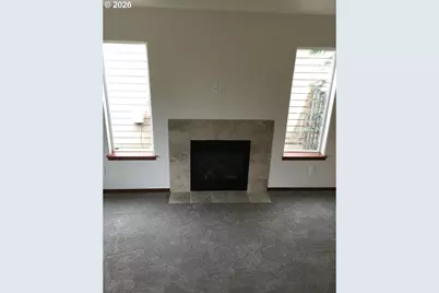 2013 NW Bella Vista Dr, Gresham, OR 97030 - Photo 9