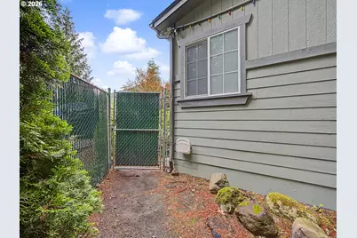 24683 E Cedar Hill Pl, Welches, OR 97067 - Photo 47