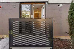 2268 SE Division St, Portland, OR 97202 - Photo 9