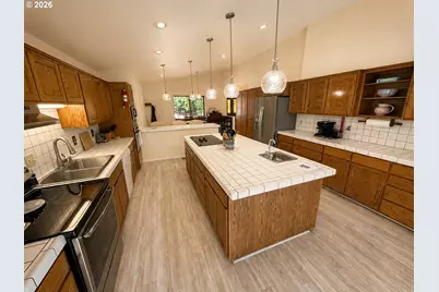 17053 Eastwood Ln, Brookings, OR 97415 - Photo 15