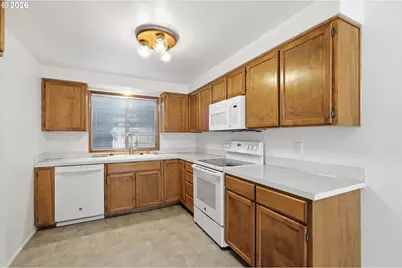 2281 Ridgeway Dr, Eugene, OR 97401 - Photo 15