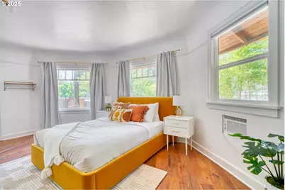 9647 SW Capitol Hwy, Portland, OR 97219 - Photo 17