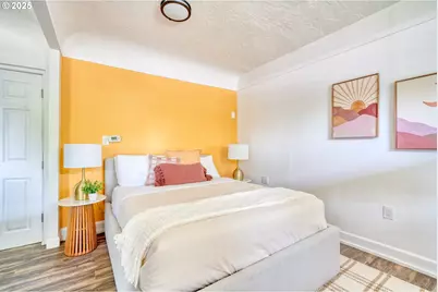 9647 SW Capitol Hwy, Portland, OR 97219 - Photo 27