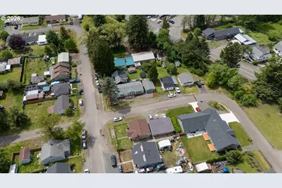 365 SW 7th Ave, Mill City, OR 97360 - Photo 39