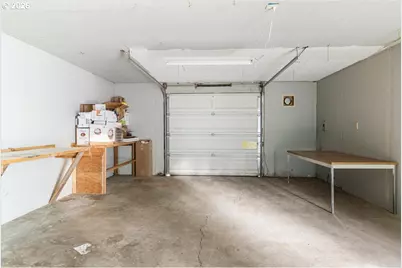 365 SW 7th Ave, Mill City, OR 97360 - Photo 31