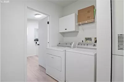 365 SW 7th Ave, Mill City, OR 97360 - Photo 27