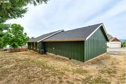 1620 Samuel Dr, Cottage Grove, OR 97424 - Photo 35