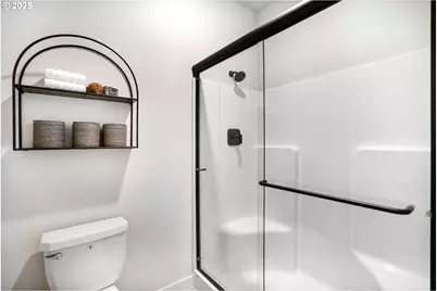 8799 N Hollingsworth St, Camas, WA 98607 - Photo 37