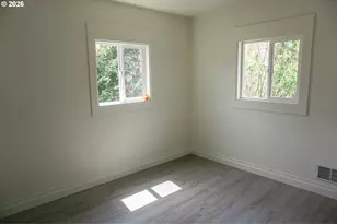 1735 N Elm St, Coquille, OR 97423 - Photo 17