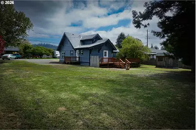 1735 N Elm St, Coquille, OR 97423 - Photo 3