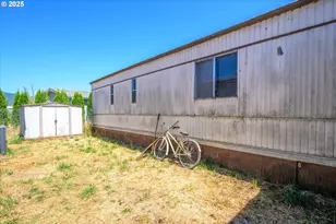 2145 31st St, Springfield, OR 97477 - Photo 15