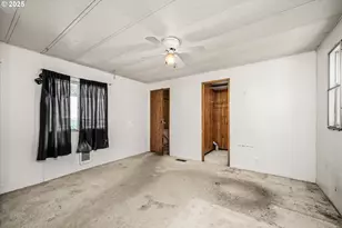 2145 31st St, Springfield, OR 97477 - Photo 21