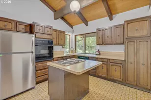335 NW 112th Ave, Portland, OR 97229 - Photo 11