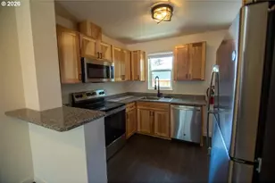 1638 S St, Springfield, OR 97477 - Photo 11