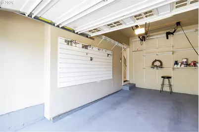 2150 NE Multnomah St, Portland, OR 97232 - Photo 35