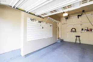 2150 NE Multnomah St, Portland, OR 97232 - Photo 35