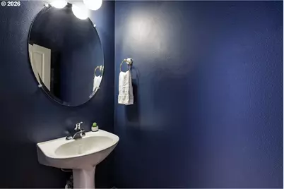 2150 NE Multnomah St, Portland, OR 97232 - Photo 17