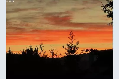 1584 NW Avery St, Roseburg, OR 97471 - Photo 47