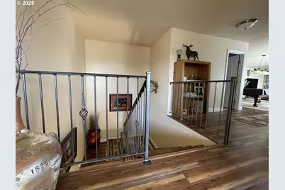 1584 NW Avery St, Roseburg, OR 97471 - Photo 19