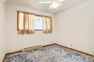 28250 SW Farmington Rd, Hillsboro, OR 97123 - Photo 17
